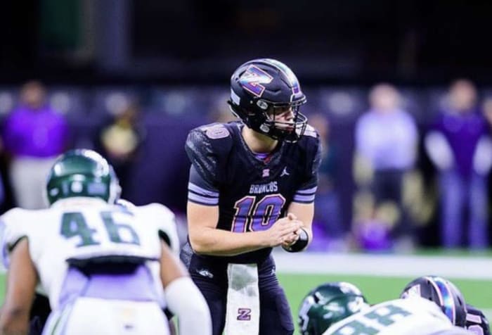 Class of 2023 quarterback Eli Holstein.